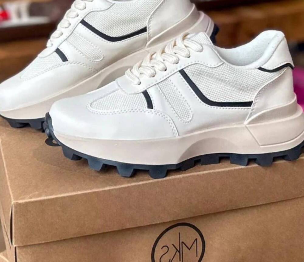 NEW MAKERS unisex - mary 1 sneakers in off white